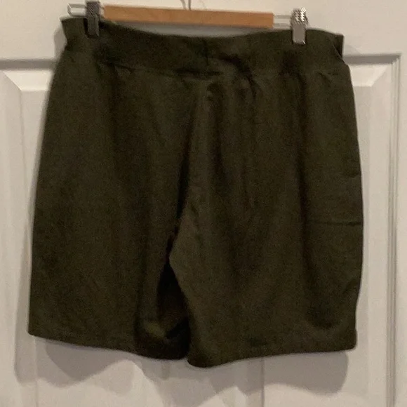 Olive Green Casual Shorts - Picture 5 of 6